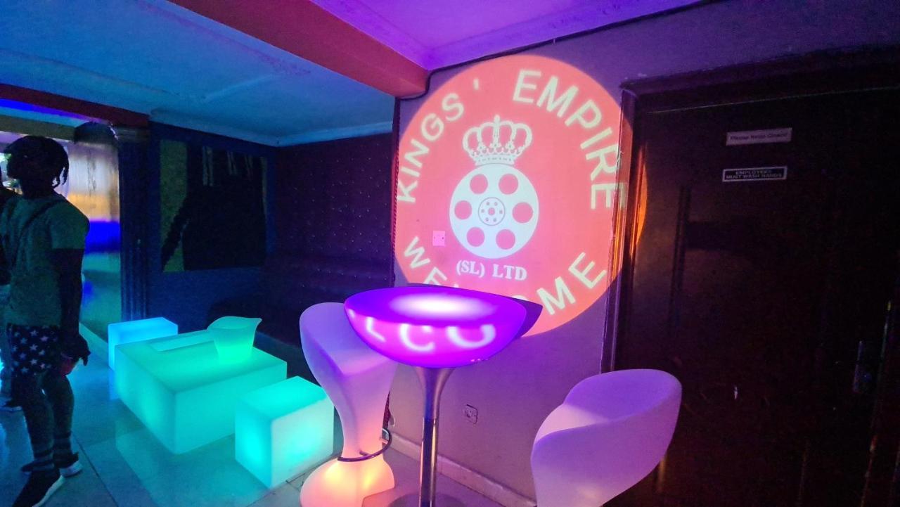 Kings Empire Hotel Фрийтаун Екстериор снимка